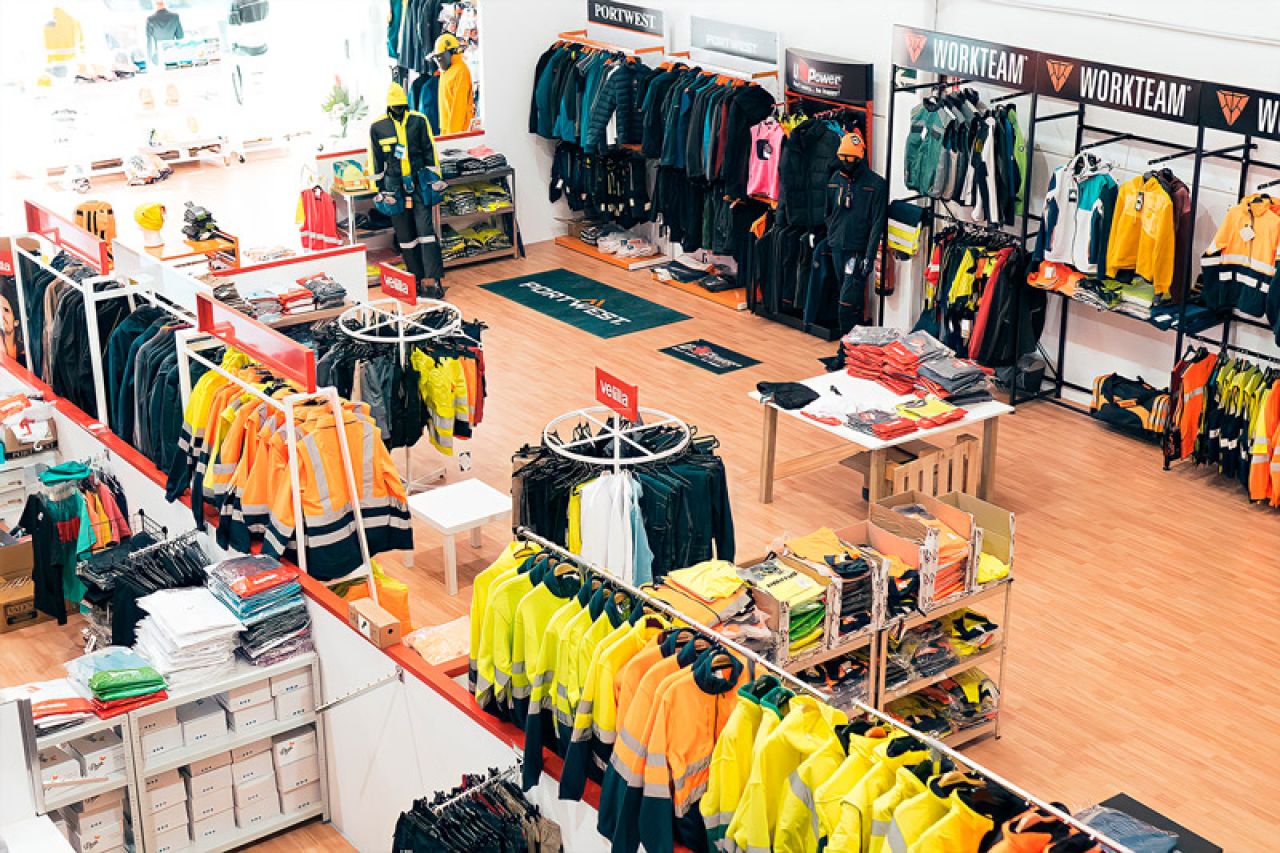 Ropa laboral personalizada MB4 Vestimos Soluciones Ropa Laboral en Valladolid