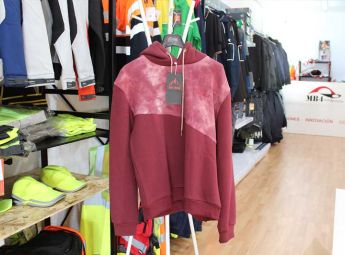 Ropa laboral MB4 Vestimos Soluciones Ropa Laboral en Valladolid